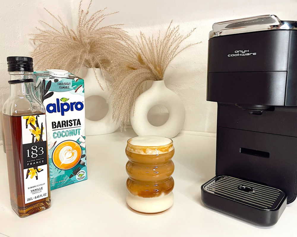 Coconut Iced Latte - Il sapore della serenità tropicale